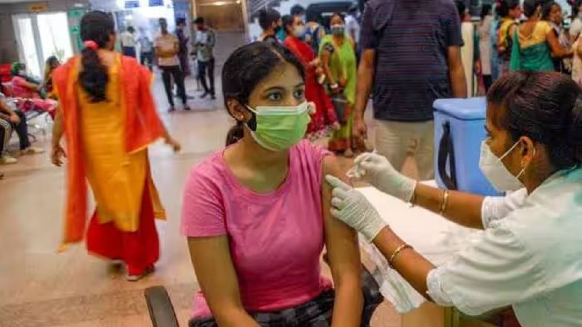 Covid-19 Alert in India: Over 6,000 cases reported in single day
