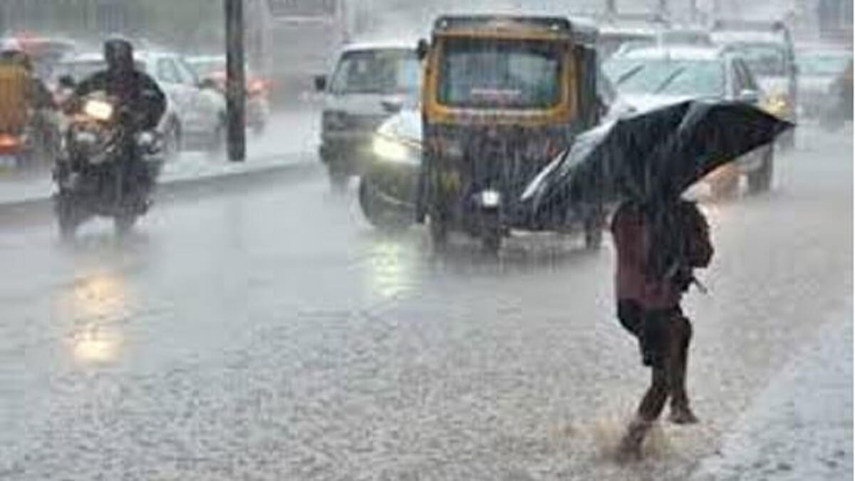 Heavy Rainfall Alert in Karnataka 10 districts for the next 2 days