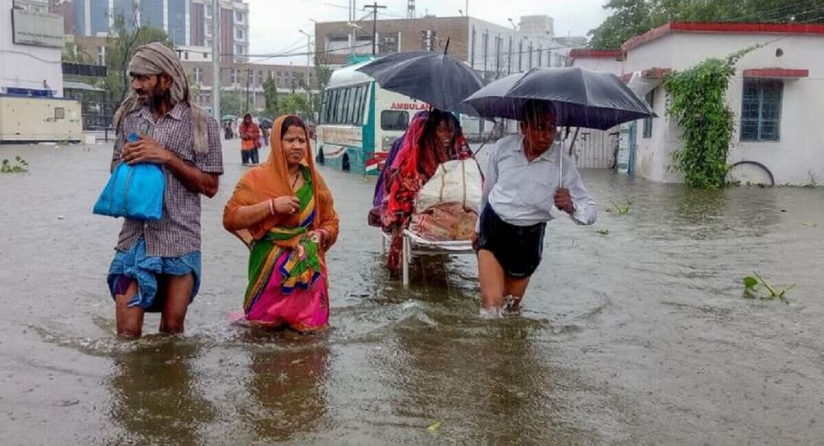 Karnataka pre-monsoon rain: 52 people dead