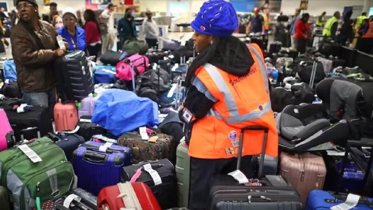 Airport Luggage Rules: Waiting time reduced, Self Baggage Drop facility introduced