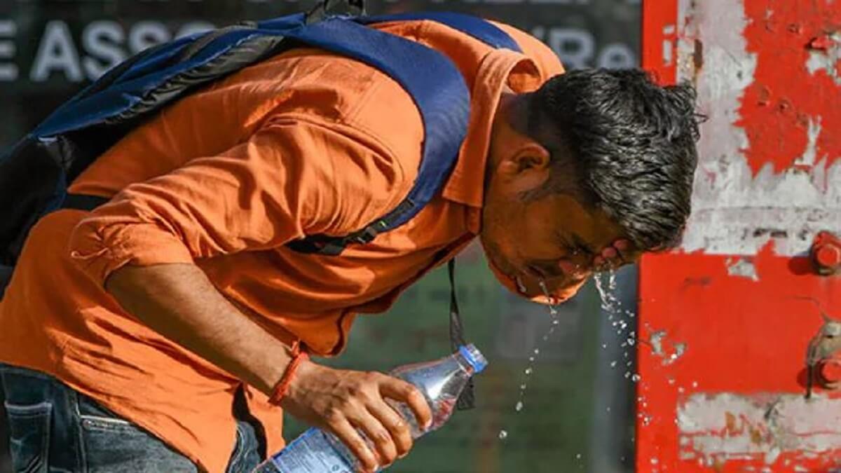 IMD issues red alert till Monday after 90 people dead for severe heat wave