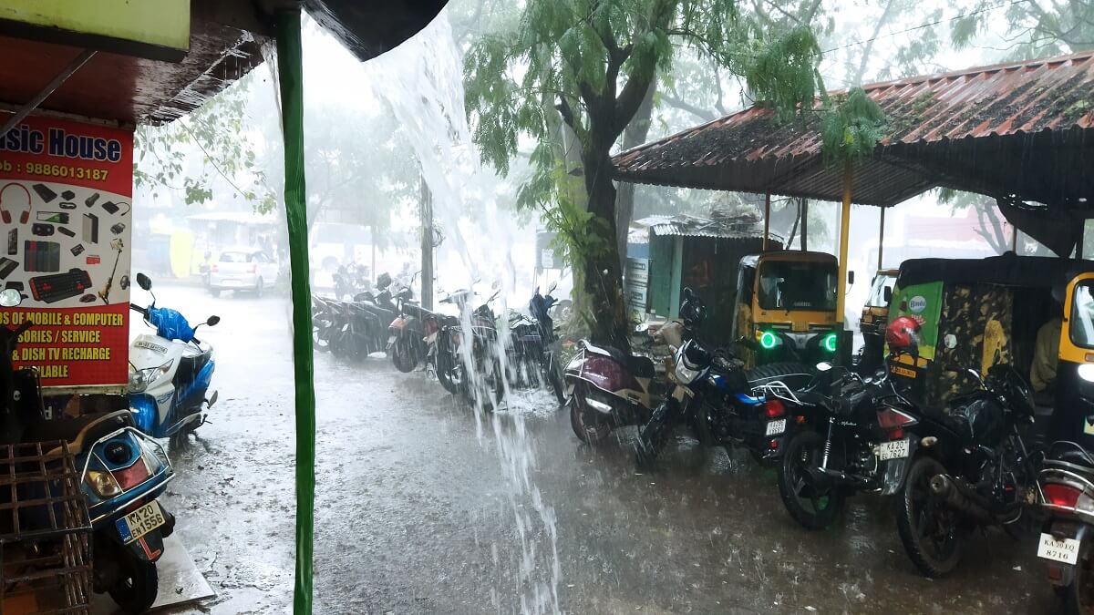 Heavy Rain Alert till July 29 in Karnataka Coastal district Red Alert Issued