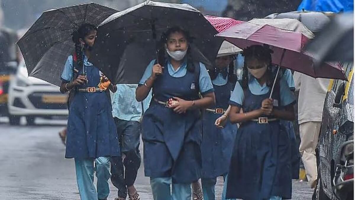 Heavy Rainfall Alert: issued yellow alert, announced school holiday
