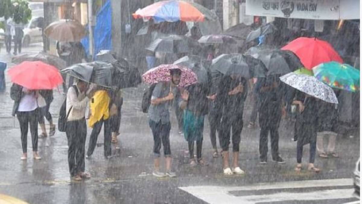 IMD issued heavy rainfall alert in Mumbai for next 24 hours