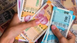 Gruha Lakshmi Scheme: Govt given good news to housewives, Rs 4000 deposit to account