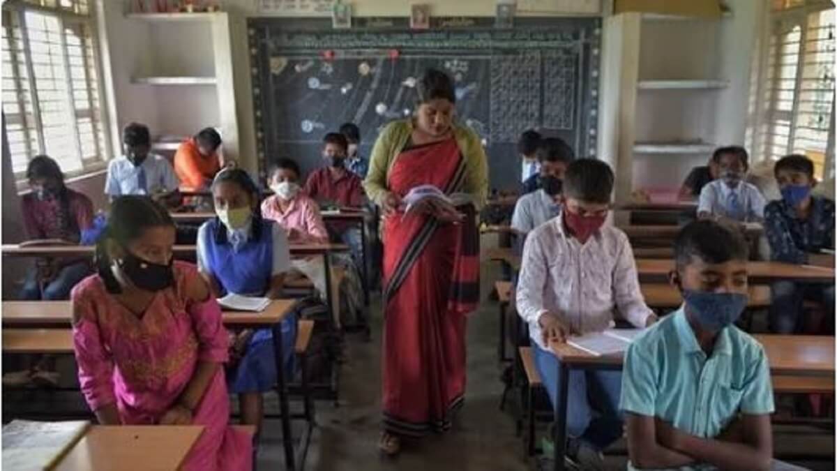 Teacher Dress Code: Govt announced new dress code to teachers