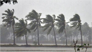 Cyclone in Arabian Sea heavy Rainfall alert in Karnataka for next 3 days