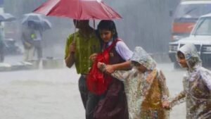 IMD issued heavy rainfall alert: Declared of Holiday for School & College