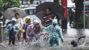 IMD issued heavy rainfall alert: Declared of Holiday for School & College
