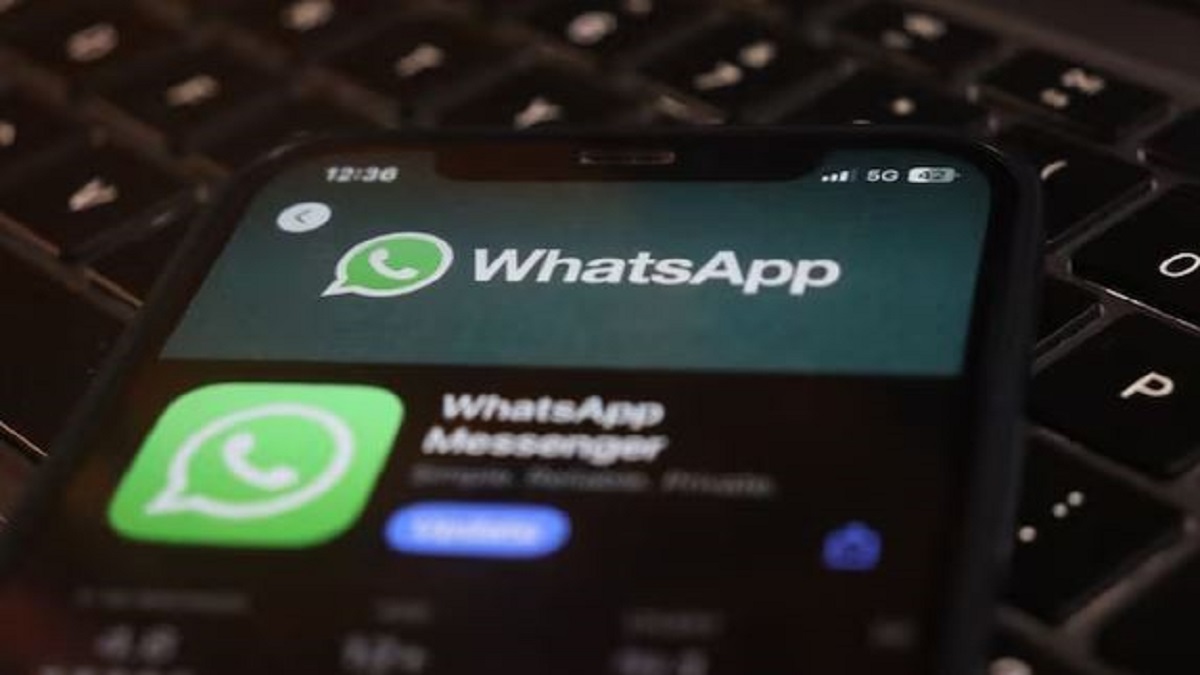 WhatsApp rolling out new feature for photos and videos