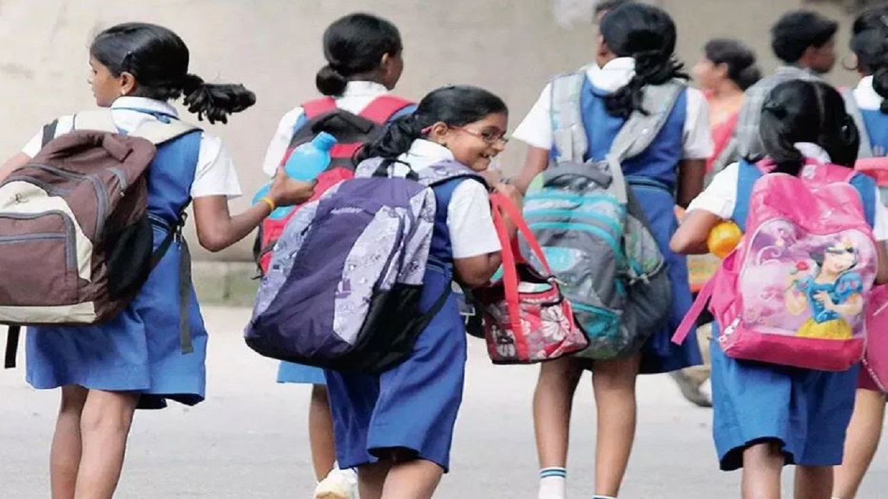 Dasara Holidays 2025: Schools 13 days, Colleges 8 days holiday