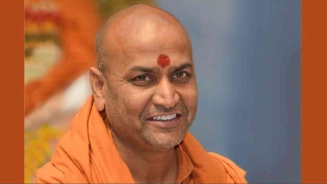 Vijayapura ban followed by Bagalkote entry restriction for Kaneri seer: Notice issued to vacate math