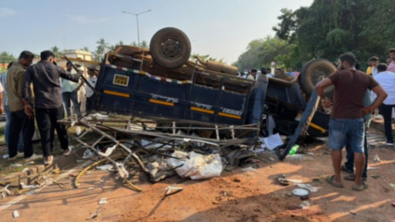 Five workers killed as tempo overturns near Udupi; seven others critically injured