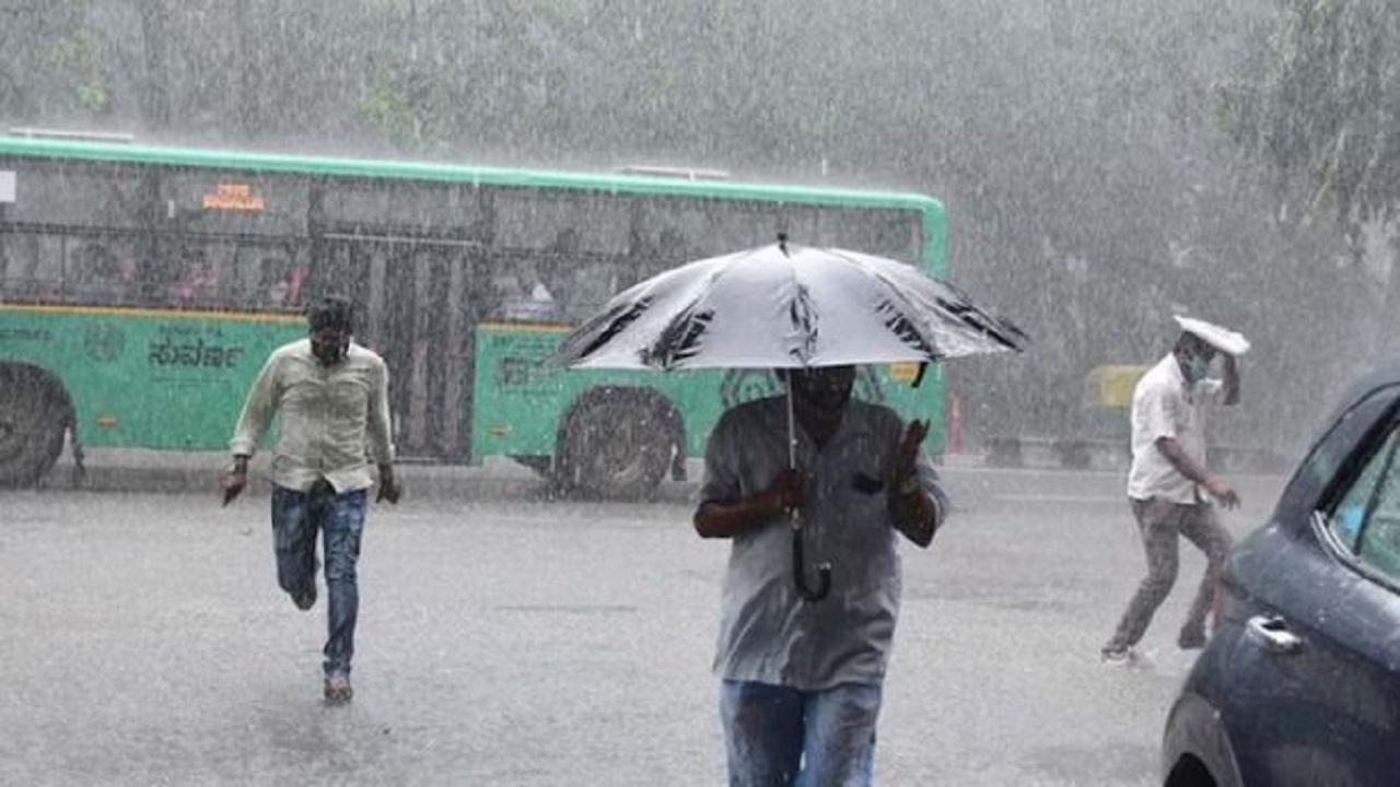 Heavy Rainfall alert in Karnataka for next 2 days