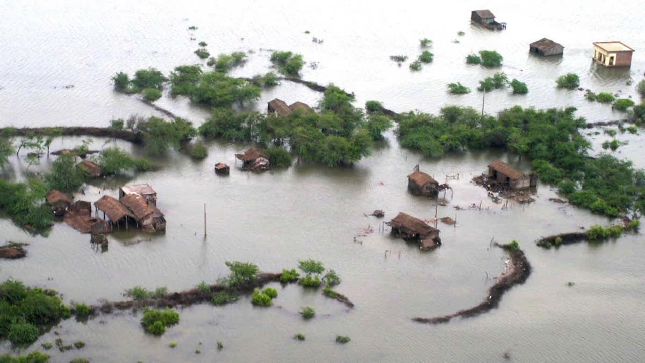 Heavy Rainfall and Floods Claim 631 Lives in Khyber Pakhtunkhwa, Pakistan