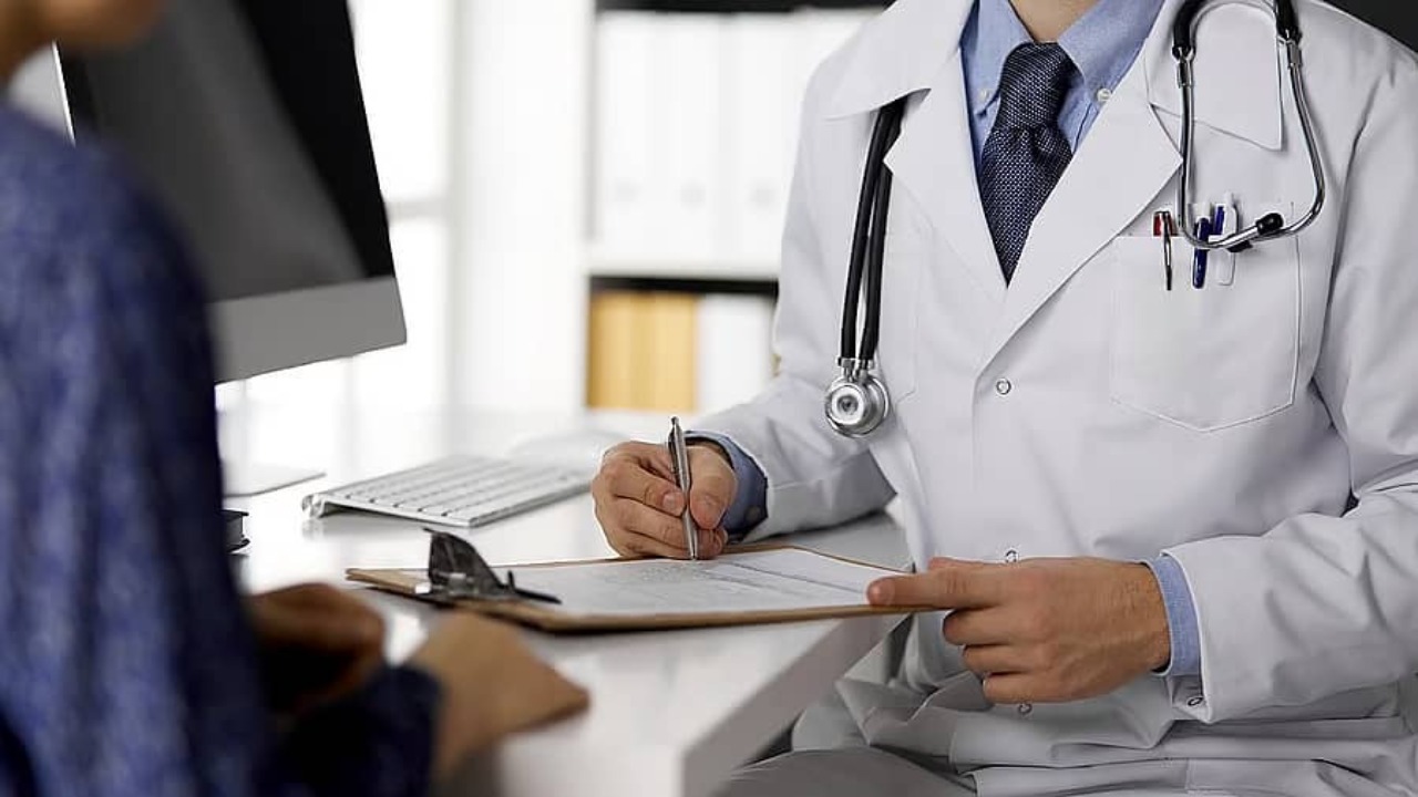 Security agencies tighten scrutiny of Kashmiri doctors trained in Pakistan, Bangladesh