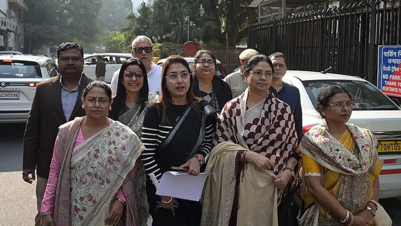 TMC Delegation Accuses CEC of Ignoring Rising SIR-Linked Deaths in West Bengal