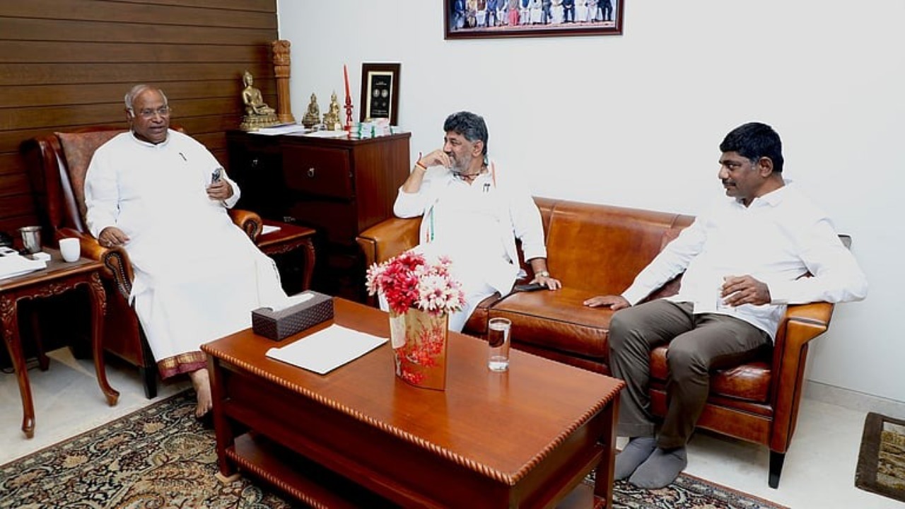Cabinet reshuffle buzz intensifies as DK brothers meet Congress high command ahead of Siddaramaiah’s Delhi visit