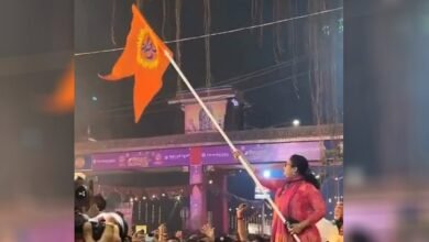 Udupi DC clarifies saffron flag row during Krishna Matha Paryaya procession; political reactions intensify