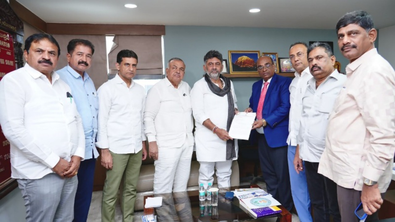 Congress Delegation Meets State Election Commission Over Voter List Irregularities