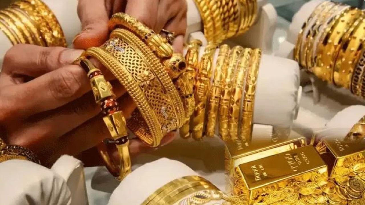 Gold Price down Rs 28,000: Check today gold price in major cities