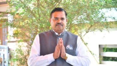 State Congress government grants ministerial status to BJP leader; Congress activists express outrage
