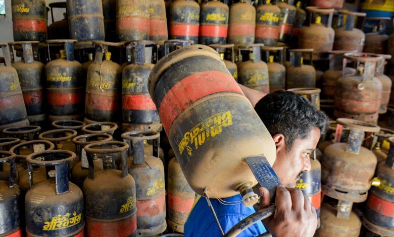Centre Increases LPG Supply To States By 20 Percent To Avoid Shortage