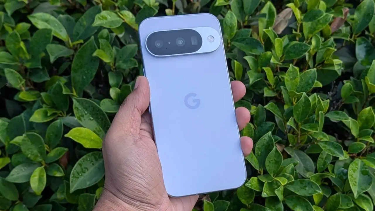Google Pixel 10 Gets Price Cut in India With Bank Offers Adding More Value