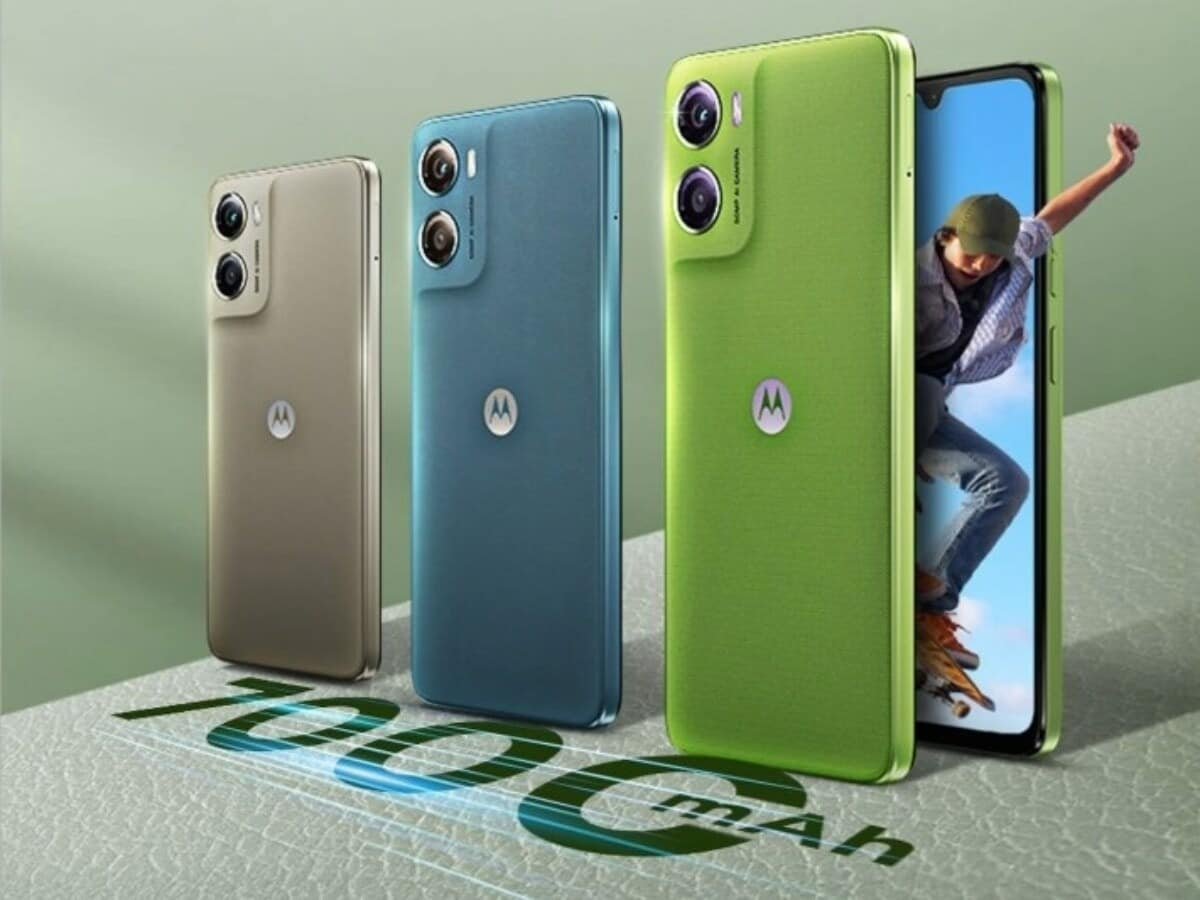 Motorola Launches Two Budget Phones With Up To 12GB RAM And 7000mAh Battery Under 10000