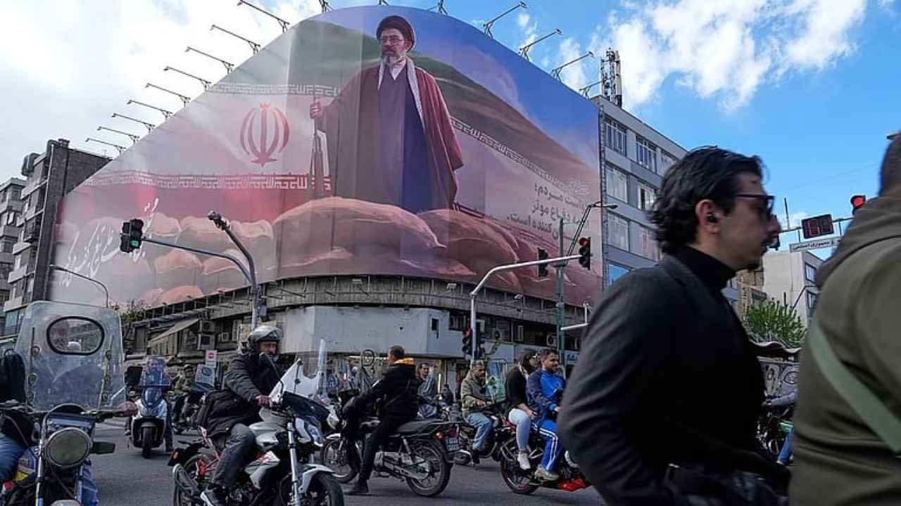 US-Iran tensions escalate as Tehran rejects trump warning, signals retaliation