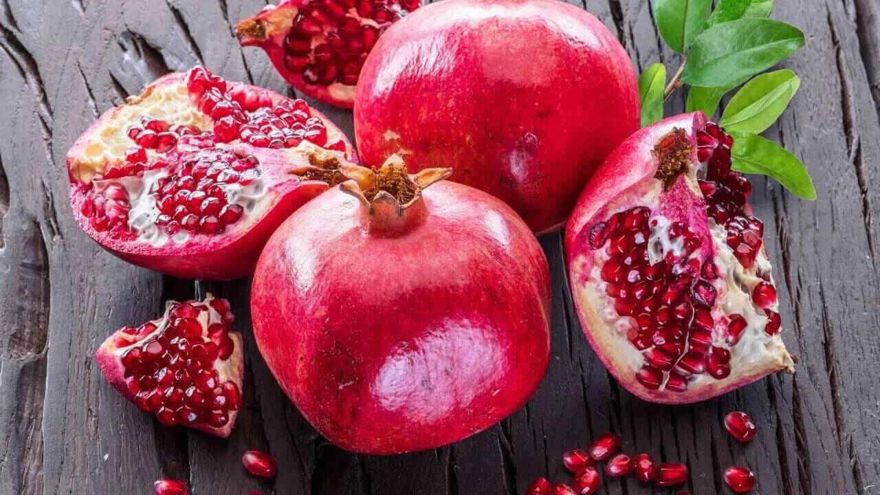 One Pomegranate a Day May Transform Your Health and Skin Naturally