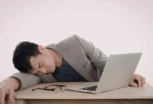 Why Your Face Looks Fresh in the Morning but Tired by Evening During Office Hours