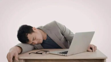 Why Your Face Looks Fresh in the Morning but Tired by Evening During Office Hours