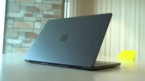 Apple’s First Touchscreen MacBook Could Mark a Major Shift in Laptop Design
