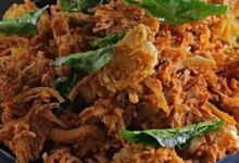 Crispy Onion Pakoda Secrets Three Simple Kitchen Tricks for Perfect Street Style Crunch at Home in Cold Weather