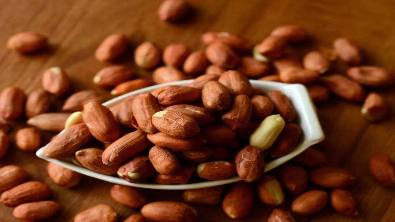 Eating Too Many Peanuts Daily May Trigger Unexpected Health Problems