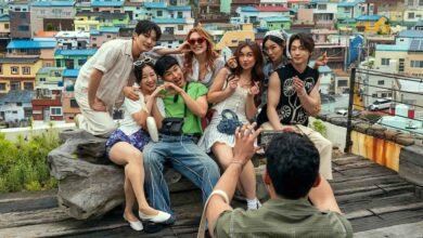 Gen Z Digital Memoirs Redefining Life Stories Through Social Media Platforms