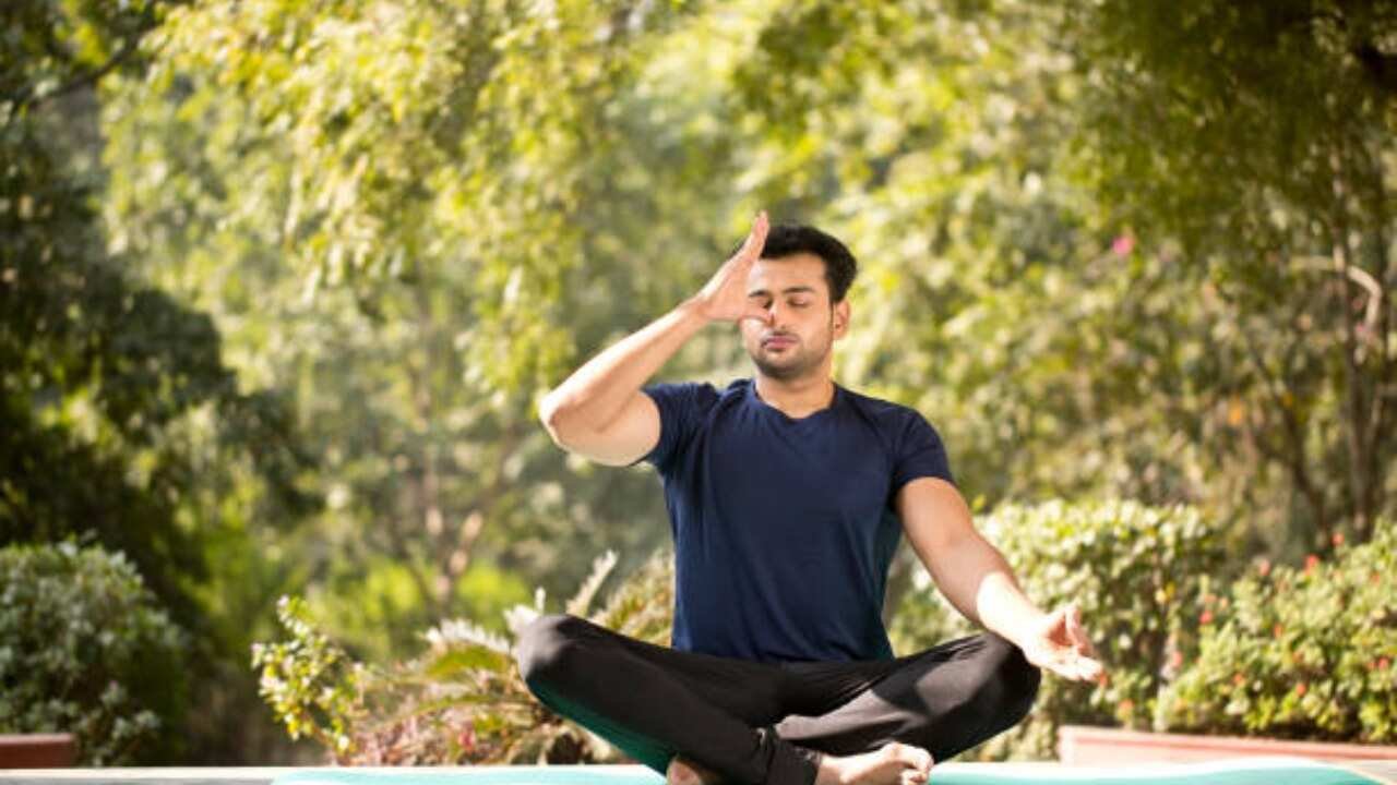 Gym vs Yoga for Heart Health What Experts Say About the Best Choice for a Strong Heart