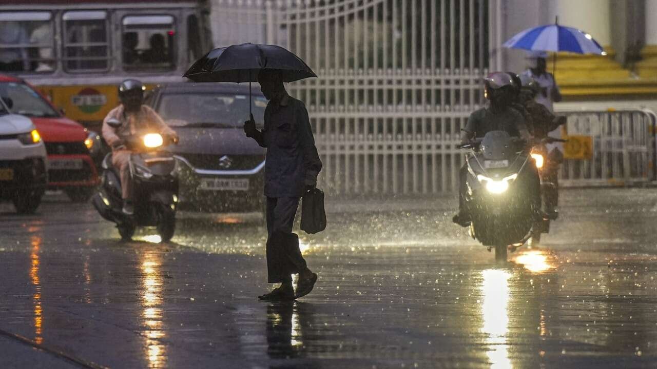 Heavy Rain Alert Across Karnataka as IMD Warns of Strong Winds in 18 Districts