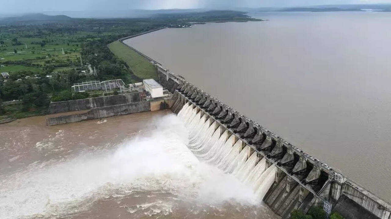Historic Revival at Tungabhadra Dam as 33 New Crest Gates Inaugurated After Decades