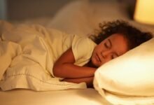 Melatonin and Sleep Problems: What You Should Know Before Using It