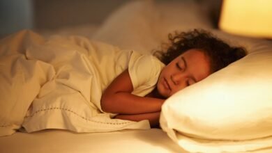 Melatonin and Sleep Problems: What You Should Know Before Using It