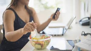 Simple Food Strategy Helps People Lose Weight Without Constant Hunger
