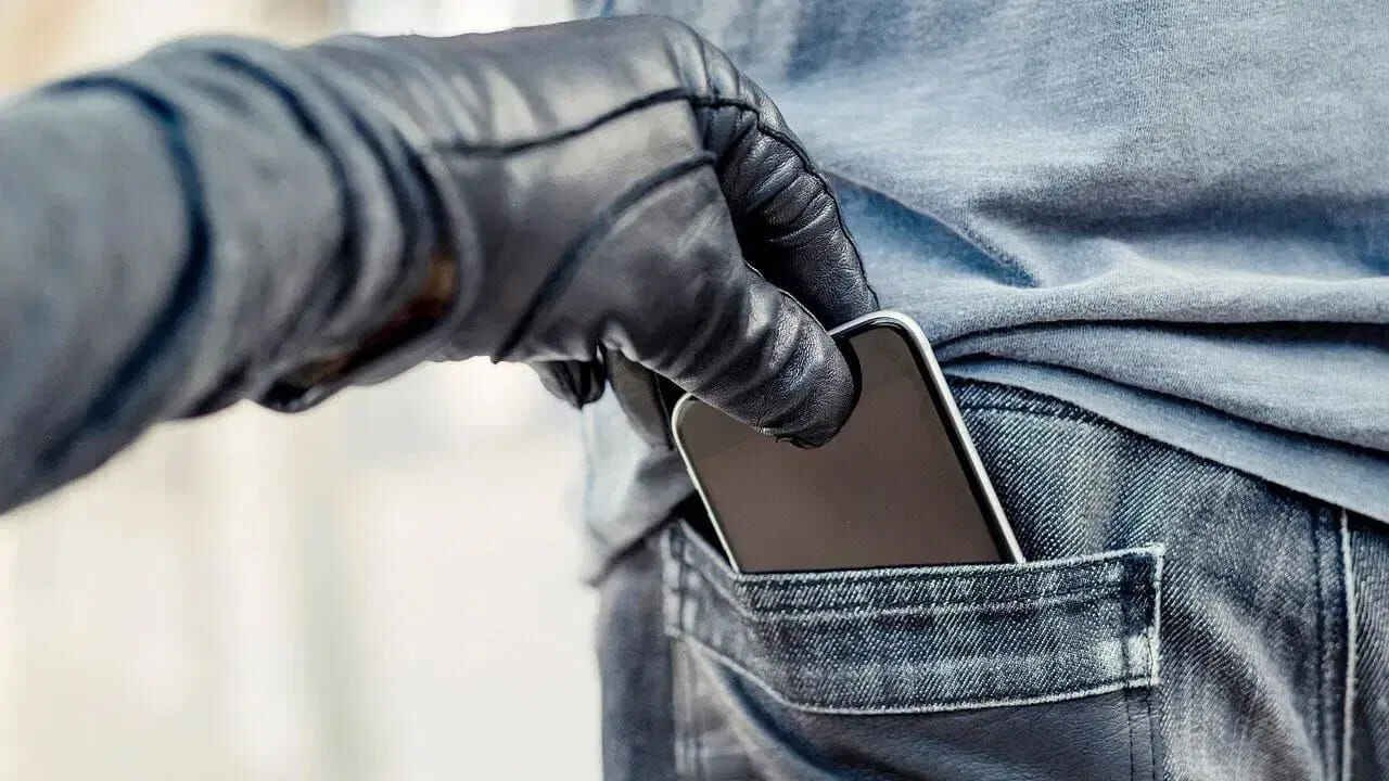 Woman Caught After Allegedly Attempting to Steal Mobile Phone by Asking for Lift in Jaipur