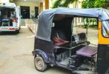 Ambulance Delay Ends in Tragedy as Woman Delivers Quadruplets in Auto