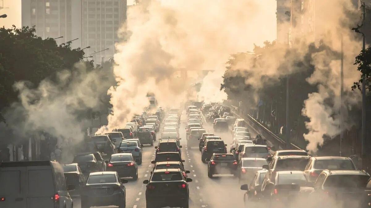Bengaluru Air Pollution Worsens as Rising Vehicle Numbers Impact City Air Quality