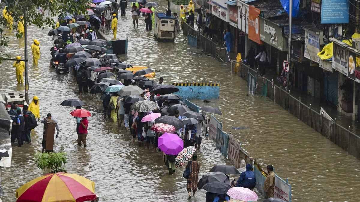 Heavy Rains Disrupt Normal Life Across Maharashtra as Mumbai Faces Flooding