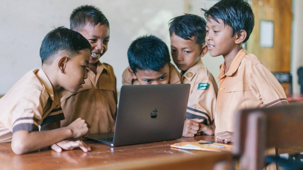Karnataka School AI Plan Draws Concern From Education Experts