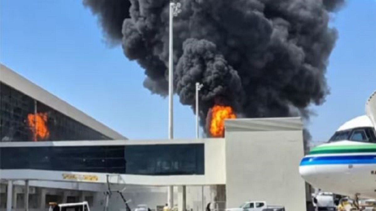 Impact of Houthi Attacks on Saudi Airports: 1,500 Flights Cancelled
