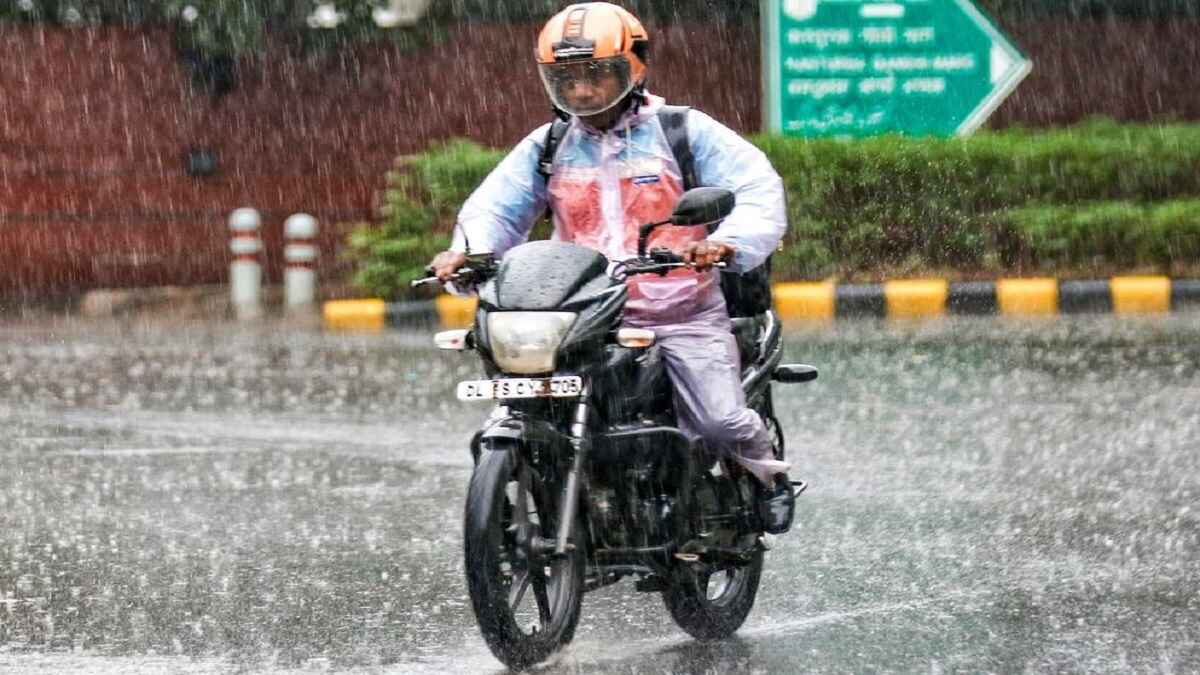Karnataka Weather Update: Rain Alert Issued for Coastal and South Interior Districts